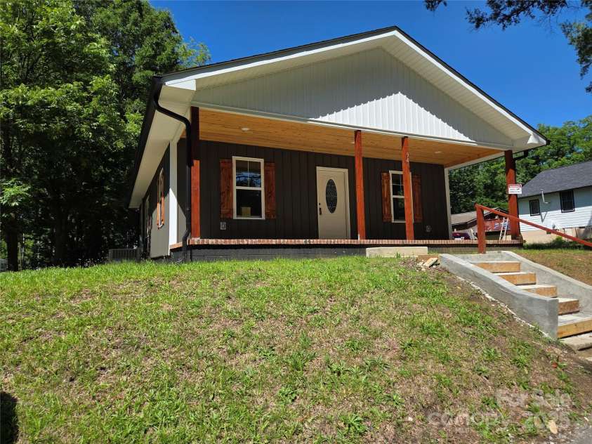 94 James Street, Concord, NC 28025.  MLS# CAR4271265, YatesRealty ID 20782. 