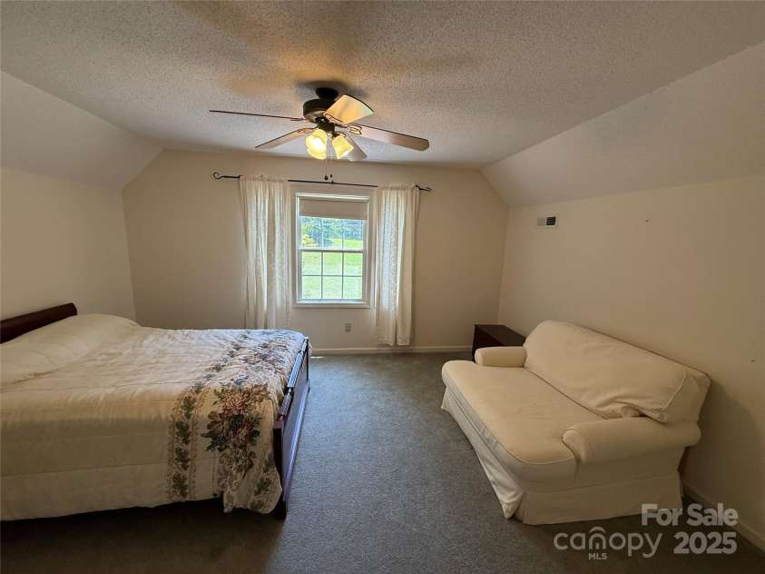 333 Lentz Landing Lane, Nebo, NC 28761.  MLS# CAR4262676, YatesRealty ID 20783. 