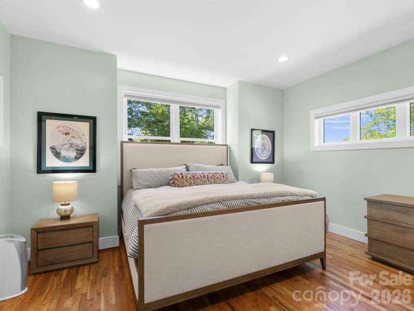 46 Rumbough Place, Asheville, NC 28806.  MLS# CAR4368330, YatesRealty ID 20783. 