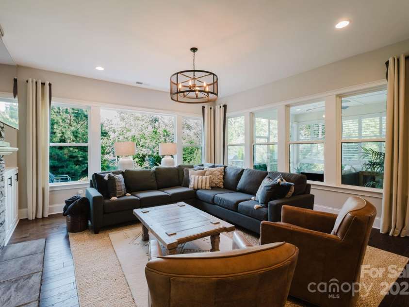 15103 Cimarron Hills Lane, Charlotte, NC 28278.  MLS# CAR4269085, YatesRealty ID 20784. 
