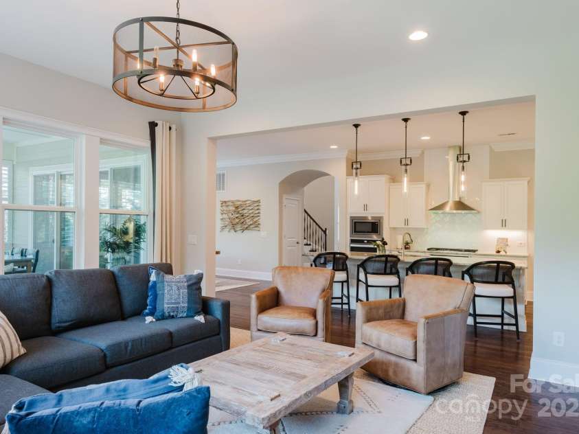 15103 Cimarron Hills Lane, Charlotte, NC 28278.  MLS# CAR4269085, YatesRealty ID 20784. 