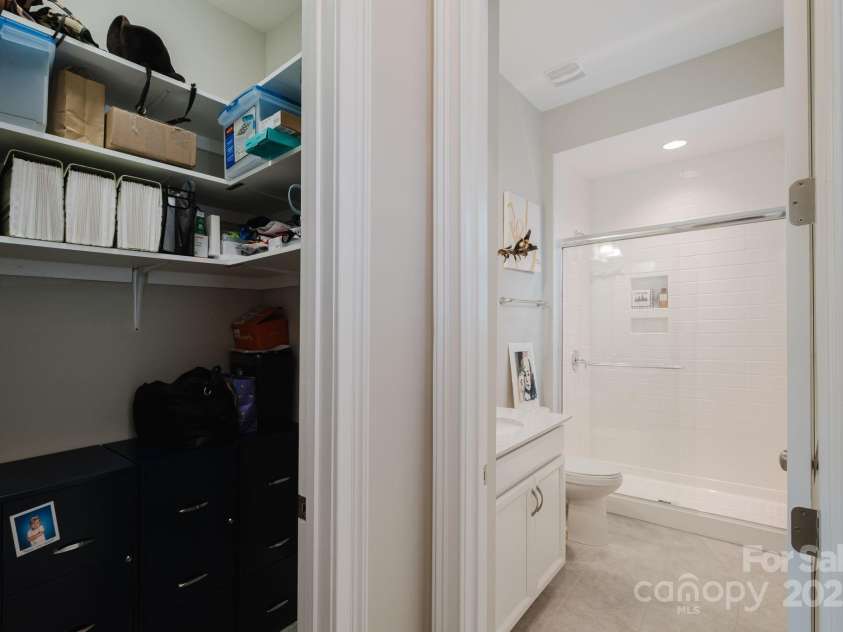15103 Cimarron Hills Lane, Charlotte, NC 28278.  MLS# CAR4269085, YatesRealty ID 20784. 
