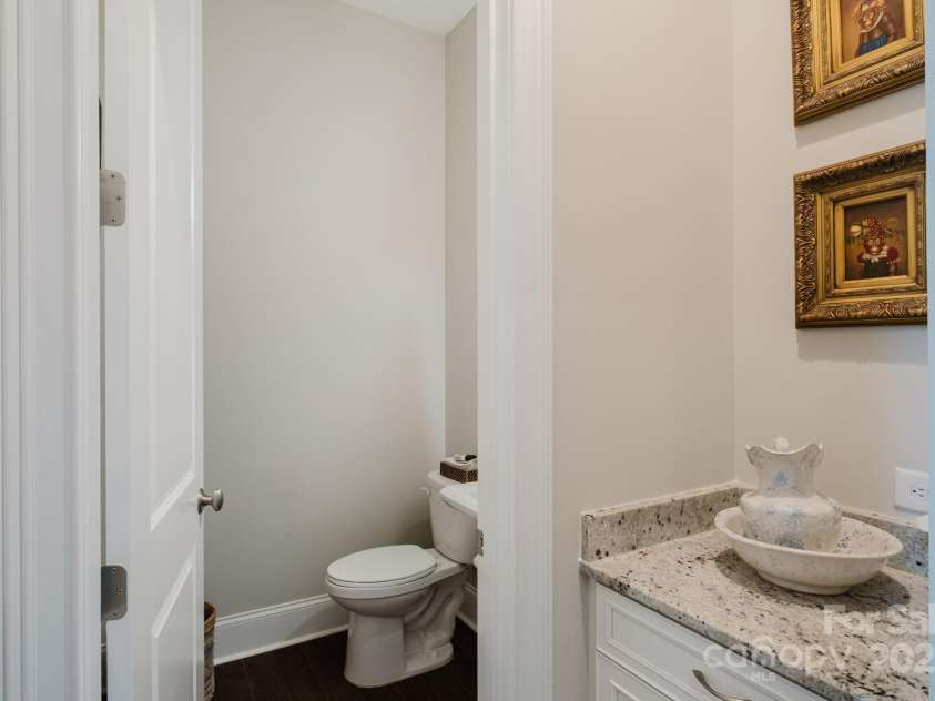 15103 Cimarron Hills Lane, Charlotte, NC 28278.  MLS# CAR4269085, YatesRealty ID 20784. 