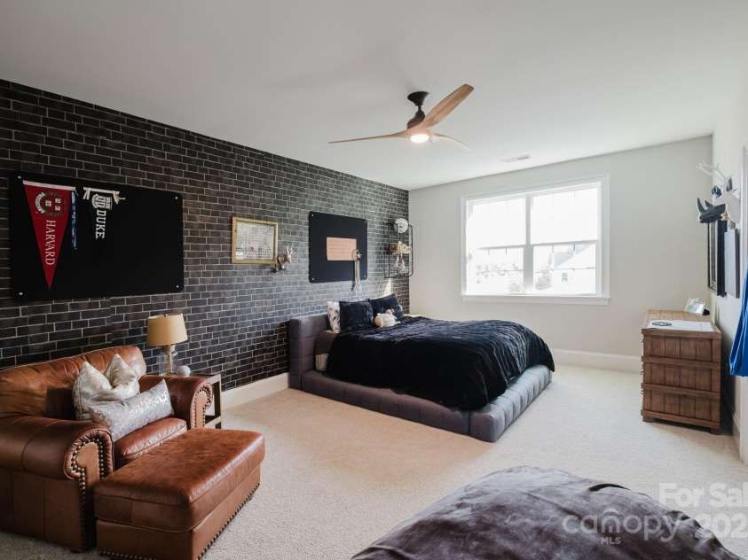 15103 Cimarron Hills Lane, Charlotte, NC 28278.  MLS# CAR4269085, YatesRealty ID 20784. 