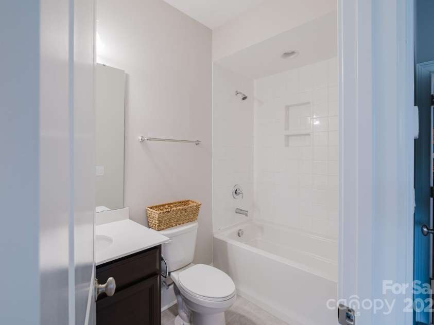 15103 Cimarron Hills Lane, Charlotte, NC 28278.  MLS# CAR4269085, YatesRealty ID 20784. 