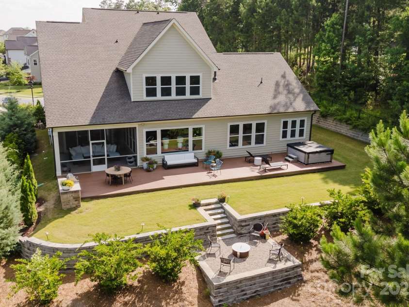 15103 Cimarron Hills Lane, Charlotte, NC 28278.  MLS# CAR4269085, YatesRealty ID 20784. 