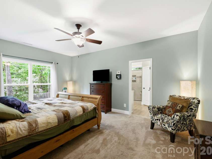 549 Riverknoll Lane, Tryon, NC 28782.  MLS# CAR4372616, YatesRealty ID 20784. 