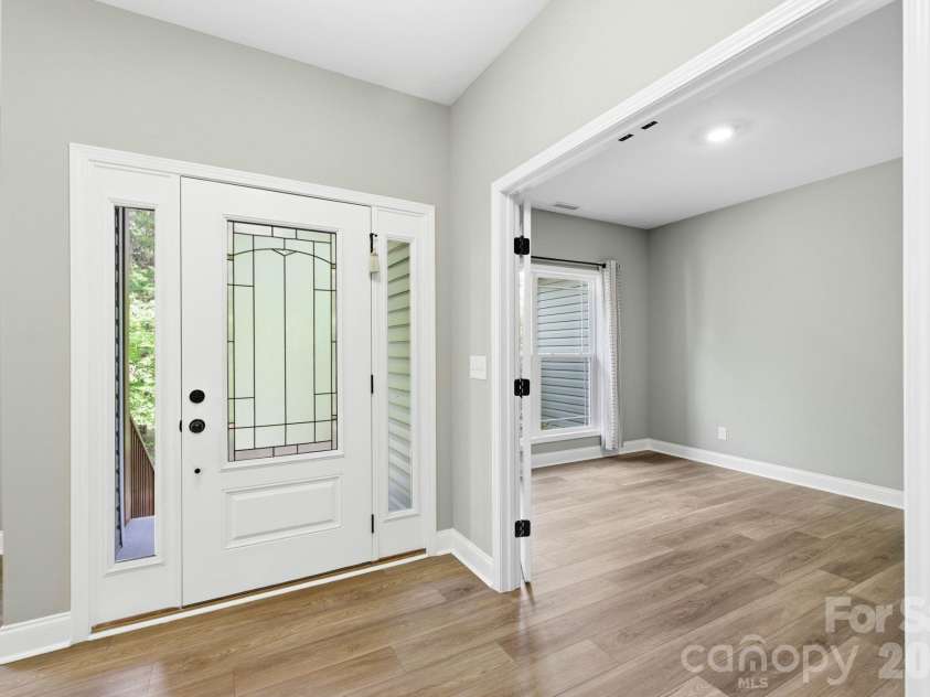 549 Riverknoll Lane, Tryon, NC 28782.  MLS# CAR4372616, YatesRealty ID 20784. 