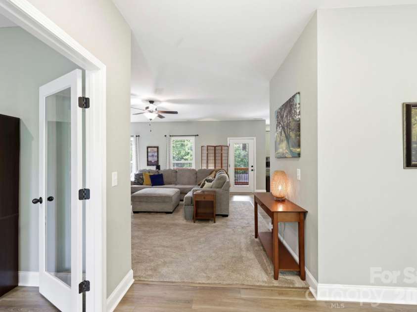 549 Riverknoll Lane, Tryon, NC 28782.  MLS# CAR4372616, YatesRealty ID 20784. 