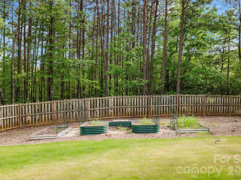 549 Riverknoll Lane, Tryon, NC 28782.  MLS# CAR4372616, YatesRealty ID 20784. 