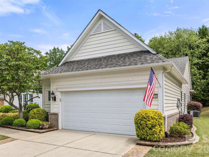 12298 Gadwell Place, Fort Mill, SC 29707.  MLS# CAR4377148, YatesRealty ID 20785. 