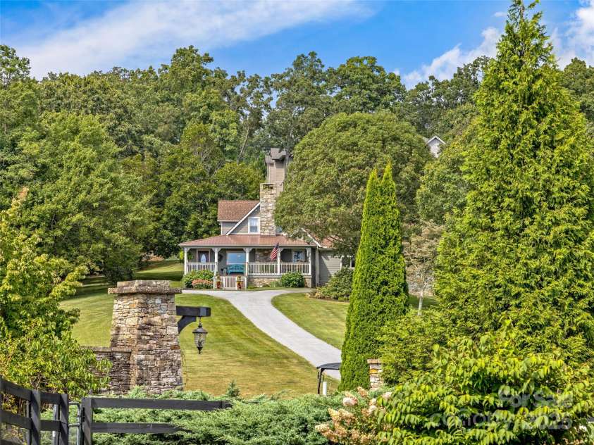 4575 Bearwallow Mountain Road, Hendersonville, NC 28792.  MLS# CAR4264671, YatesRealty ID 20785. 