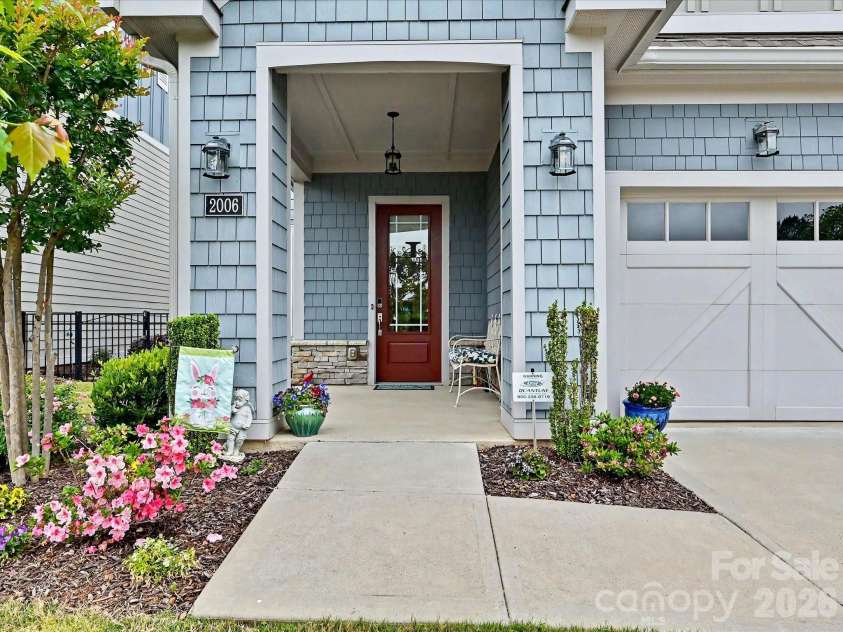 2006 Laney Pond Road, Matthews, NC 28104.  MLS# CAR4377390, YatesRealty ID 20786. 