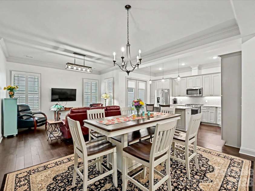2006 Laney Pond Road, Matthews, NC 28104.  MLS# CAR4377390, YatesRealty ID 20786. 