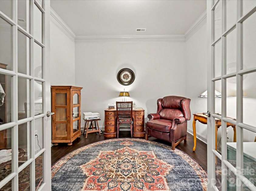 2006 Laney Pond Road, Matthews, NC 28104.  MLS# CAR4377390, YatesRealty ID 20786. 
