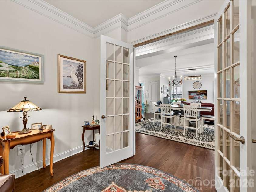 2006 Laney Pond Road, Matthews, NC 28104.  MLS# CAR4377390, YatesRealty ID 20786. 