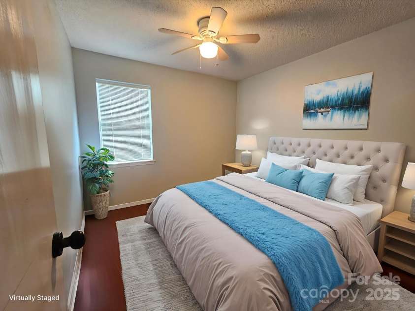 8904 Daventry Place, Charlotte, NC 28215.  MLS# CAR4271360, YatesRealty ID 20786. 