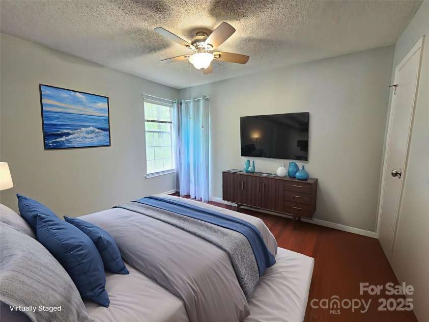 8904 Daventry Place, Charlotte, NC 28215.  MLS# CAR4271360, YatesRealty ID 20786. 