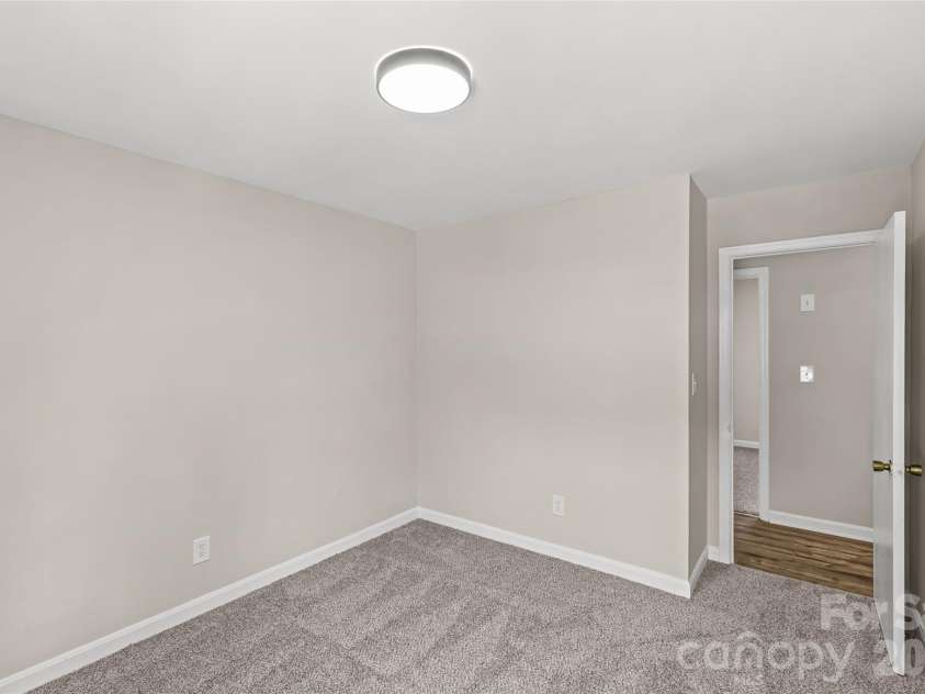 1401 Cedarwood Lane, Charlotte, NC 28212.  MLS# CAR4370220, YatesRealty ID 20787. Second Bedroom