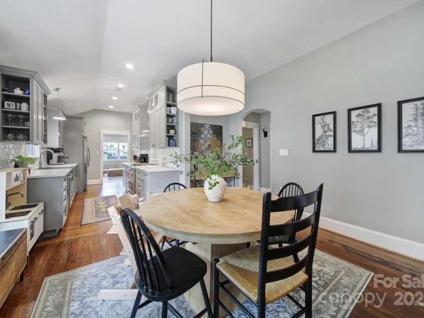 1713 Allen Street, Charlotte, NC 28205.  MLS# CAR4254975, YatesRealty ID 20788. 