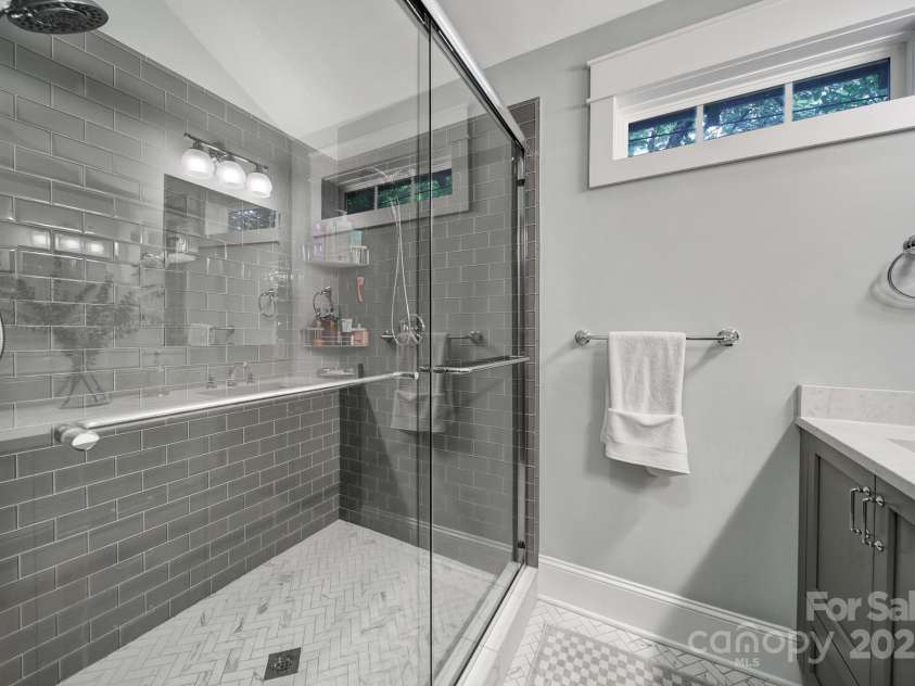 1713 Allen Street, Charlotte, NC 28205.  MLS# CAR4254975, YatesRealty ID 20788. 