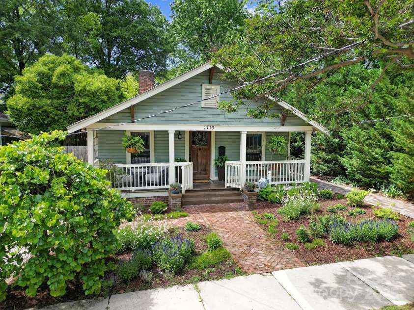 1713 Allen Street, Charlotte, NC 28205.  MLS# CAR4254975, YatesRealty ID 20788. 