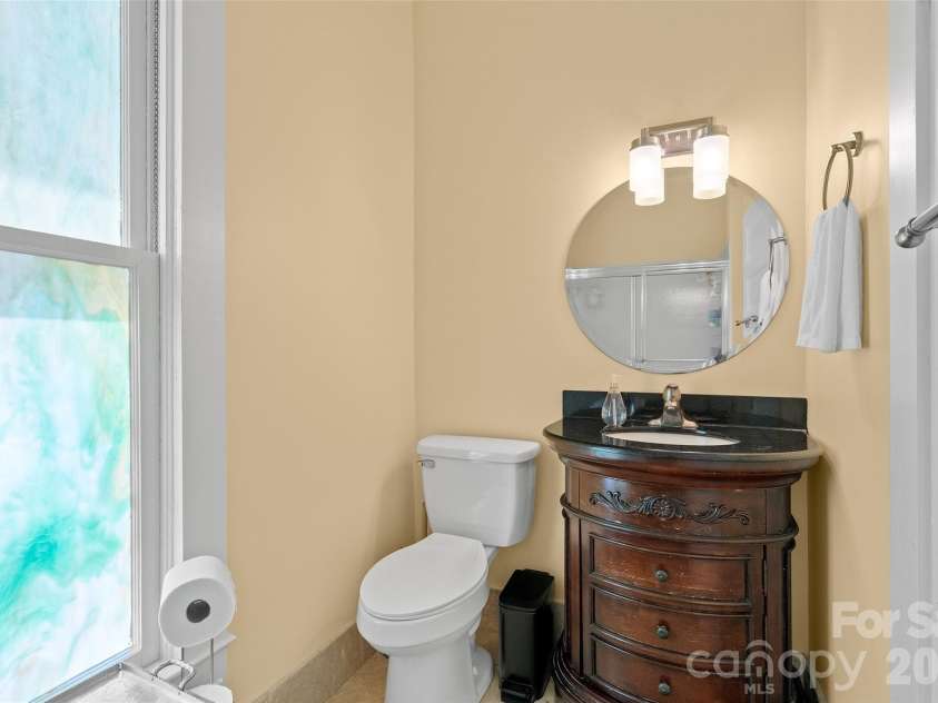 602 Main Street, Davidson, NC 28036.  MLS# CAR4376651, YatesRealty ID 20788. Updated full bath on second floor