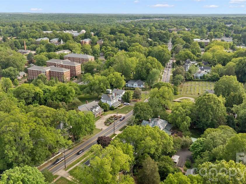 602 Main Street, Davidson, NC 28036.  MLS# CAR4376651, YatesRealty ID 20788. Walkable to downtown Davidson