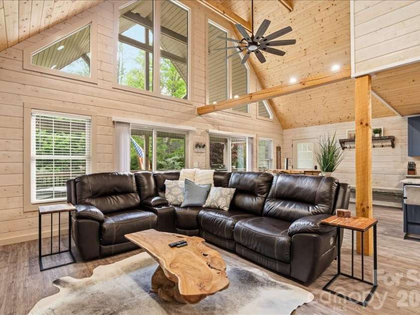 33 Indian Trace Road, Maggie Valley, NC 28751.  MLS# CAR4373505, YatesRealty ID 20789. 