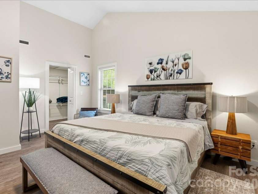 33 Indian Trace Road, Maggie Valley, NC 28751.  MLS# CAR4373505, YatesRealty ID 20789. 