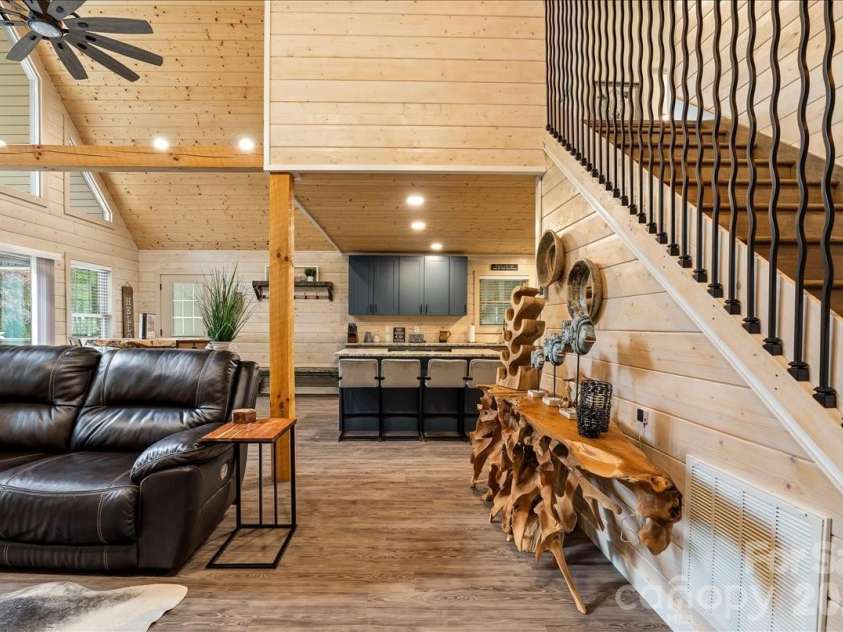 33 Indian Trace Road, Maggie Valley, NC 28751.  MLS# CAR4373505, YatesRealty ID 20789. 