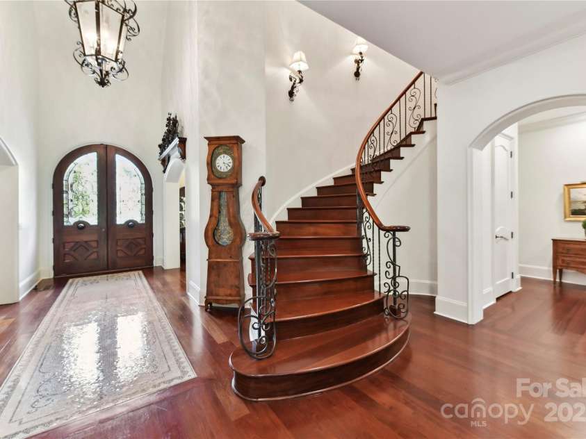 2240 La Maison Drive, Charlotte, NC 28226.  MLS# CAR4265534, YatesRealty ID 20790. 