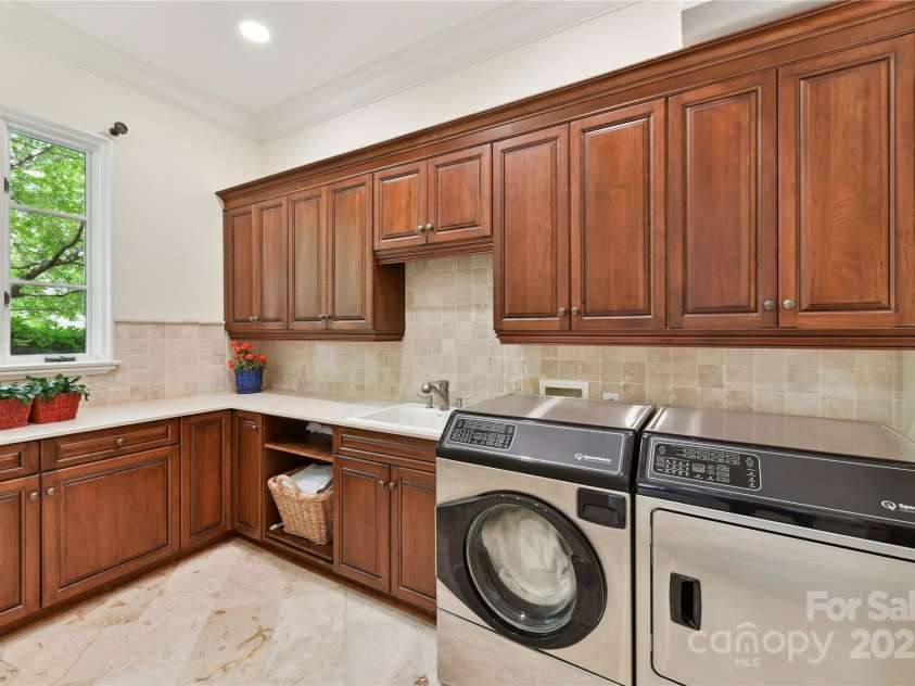 2240 La Maison Drive, Charlotte, NC 28226.  MLS# CAR4265534, YatesRealty ID 20790. 