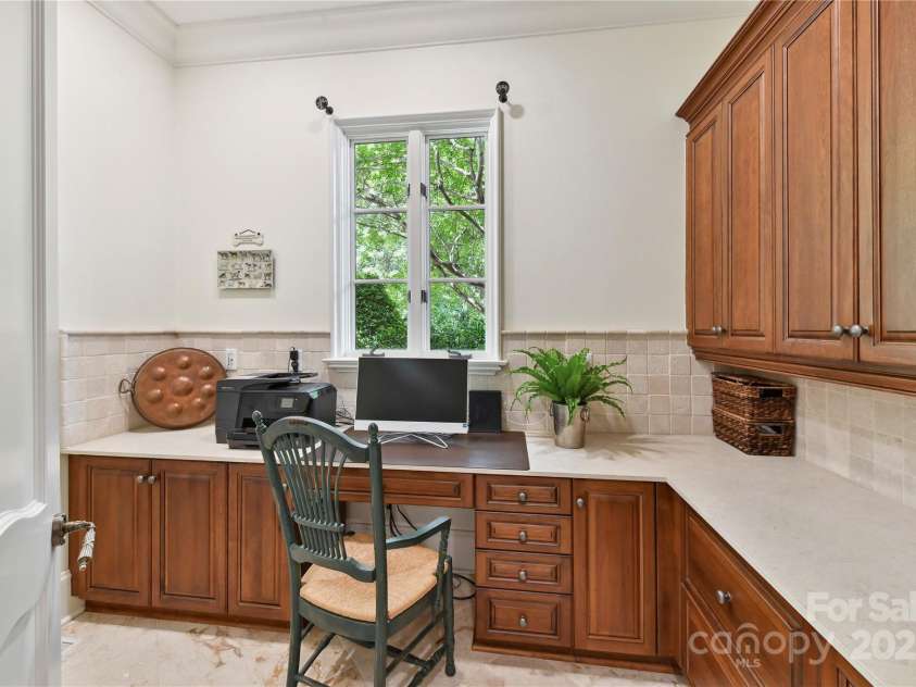 2240 La Maison Drive, Charlotte, NC 28226.  MLS# CAR4265534, YatesRealty ID 20790. 
