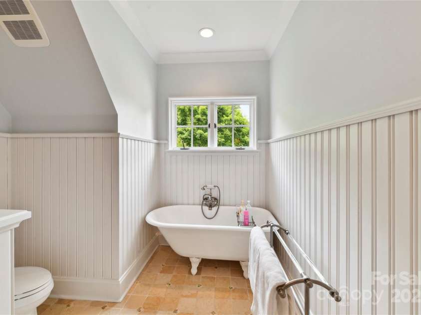 2240 La Maison Drive, Charlotte, NC 28226.  MLS# CAR4265534, YatesRealty ID 20790. 