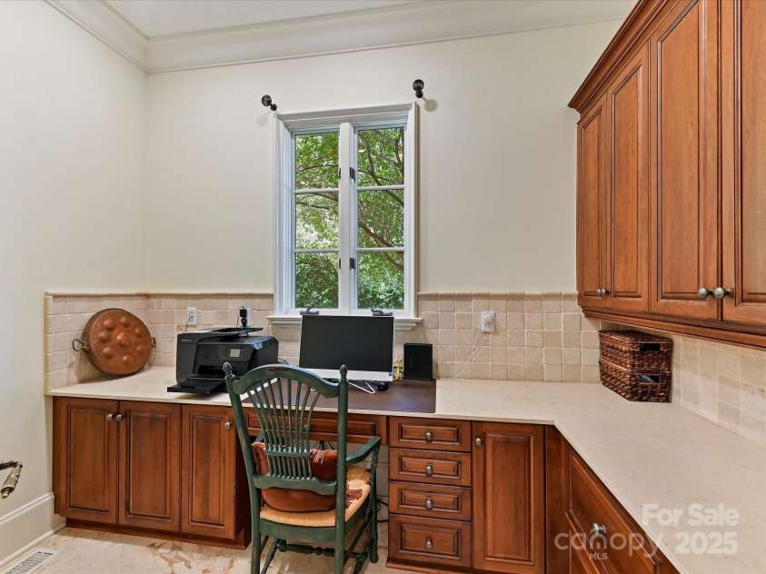 2240 La Maison Drive, Charlotte, NC 28226.  MLS# CAR4265534, YatesRealty ID 20790. 