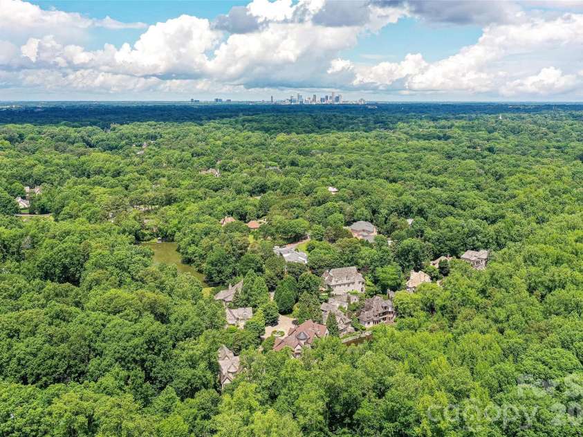 2240 La Maison Drive, Charlotte, NC 28226.  MLS# CAR4265534, YatesRealty ID 20790. 