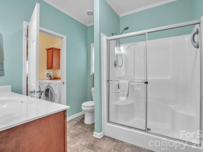 189 Friendly Circle, Saluda, NC 28773.  MLS# CAR4378687, YatesRealty ID 20791. 
