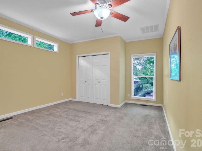 189 Friendly Circle, Saluda, NC 28773.  MLS# CAR4378687, YatesRealty ID 20791. 
