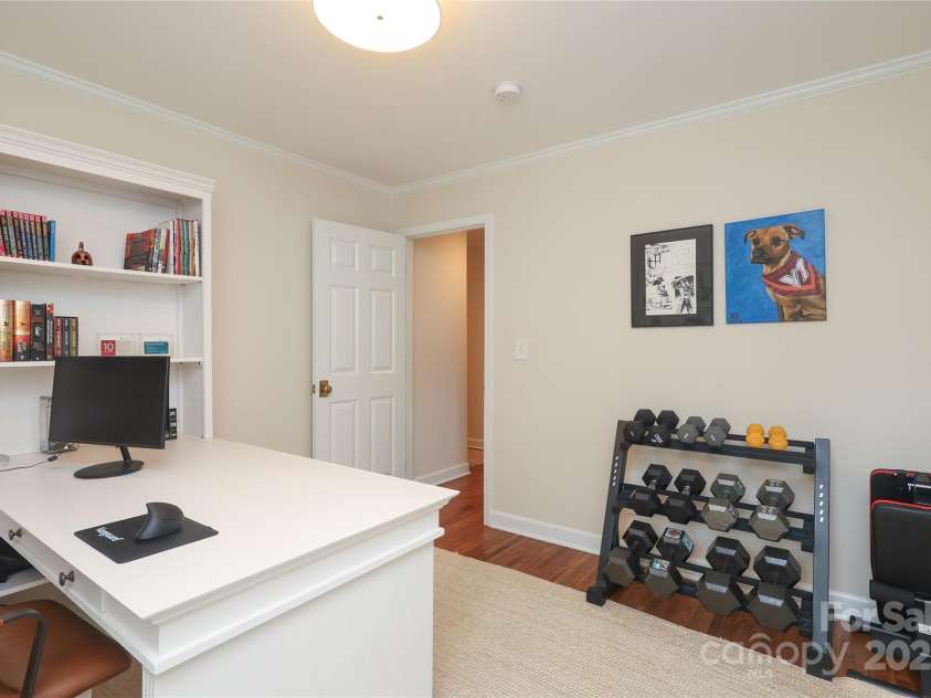4126 Tyndale Avenue, Charlotte, NC 28210.  MLS# CAR4268563, YatesRealty ID 20792. 