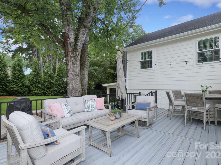 4126 Tyndale Avenue, Charlotte, NC 28210.  MLS# CAR4268563, YatesRealty ID 20792. 