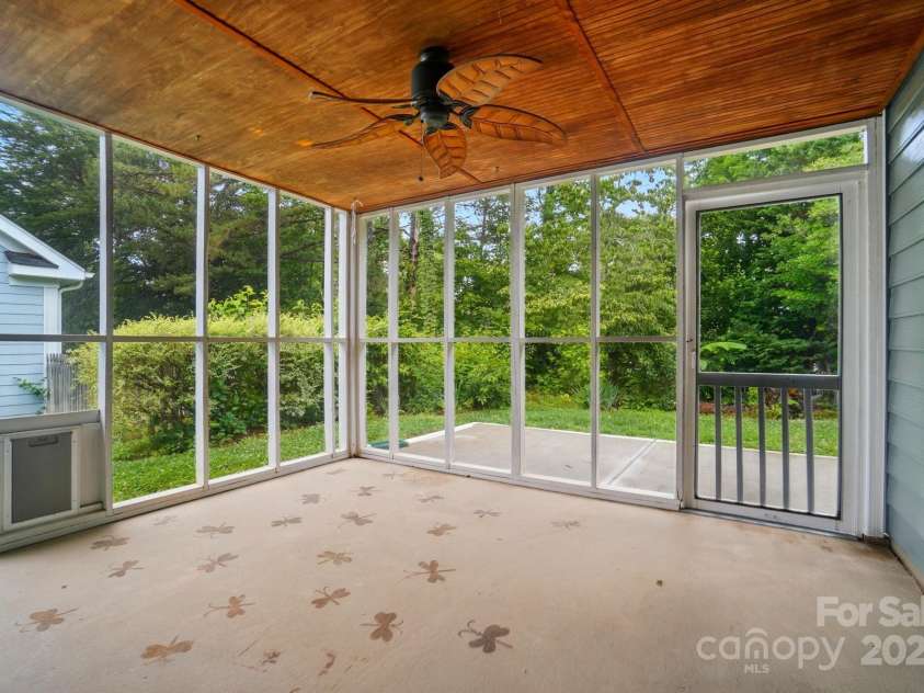 317 Cedarcroft Drive, Mooresville, NC 28115.  MLS# CAR4259649, YatesRealty ID 20793. 