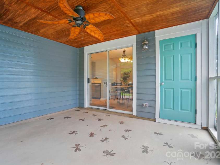 317 Cedarcroft Drive, Mooresville, NC 28115.  MLS# CAR4259649, YatesRealty ID 20793. 