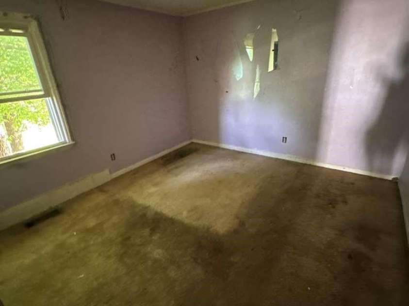 721 Lakehurst Street, Shelby, NC 28150.  MLS# CAR4372671, YatesRealty ID 20793. 