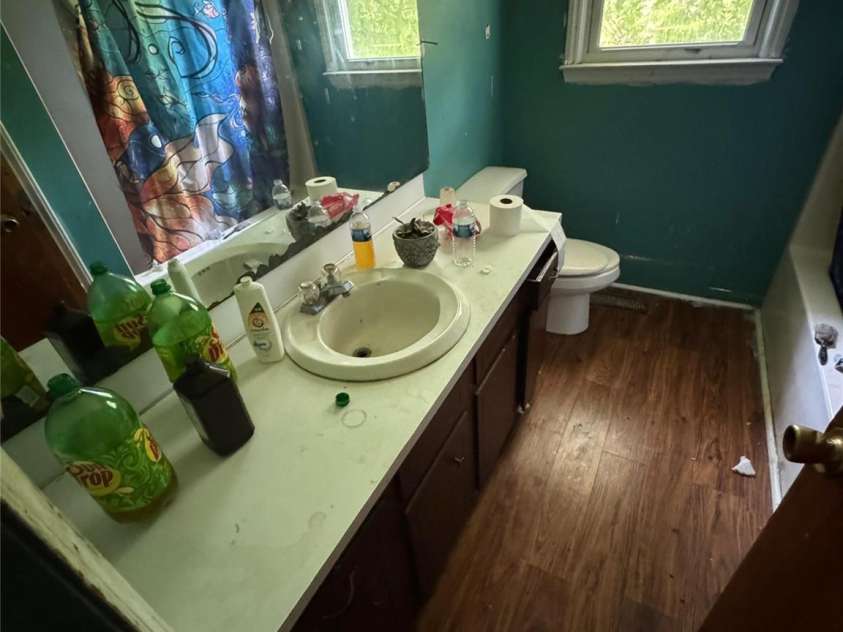 721 Lakehurst Street, Shelby, NC 28150.  MLS# CAR4372671, YatesRealty ID 20793. 