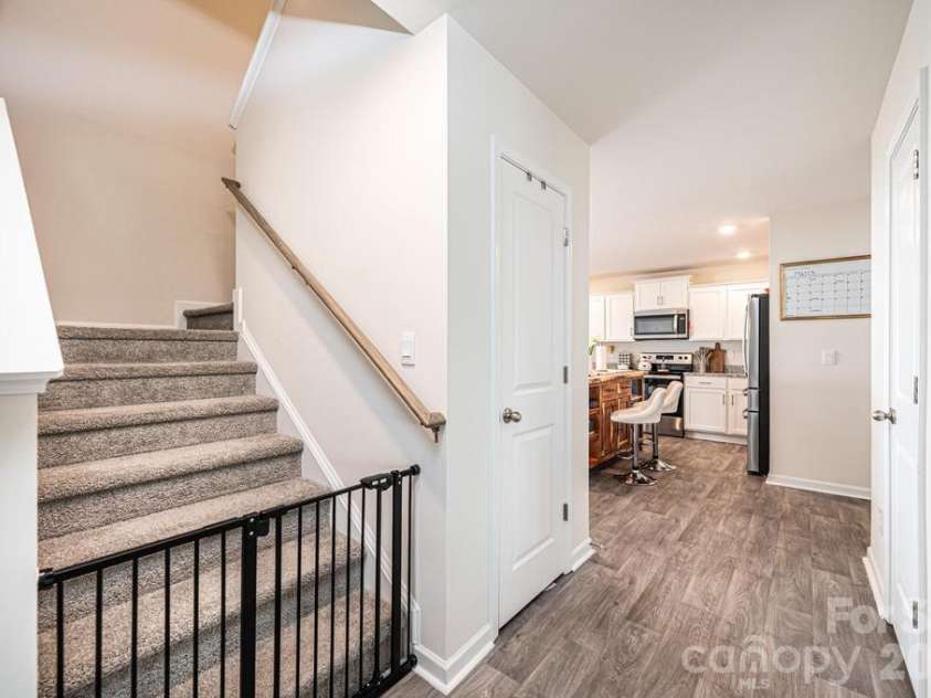 1808 Bright Hope Lane, Dallas, NC 28034.  MLS# CAR4356770, YatesRealty ID 20794. 