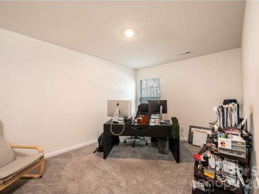 1808 Bright Hope Lane, Dallas, NC 28034.  MLS# CAR4356770, YatesRealty ID 20794. 