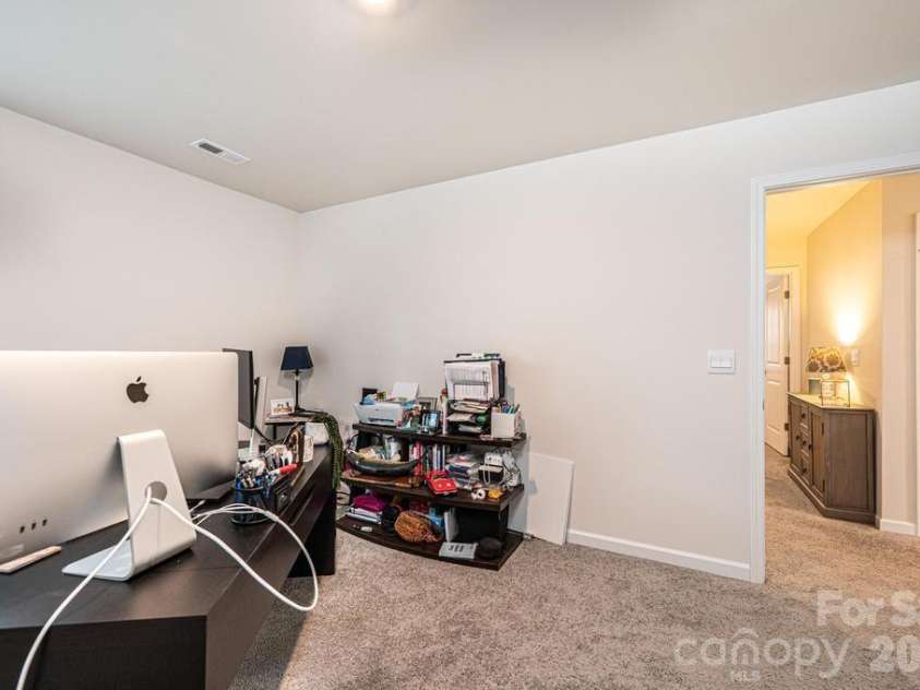 1808 Bright Hope Lane, Dallas, NC 28034.  MLS# CAR4356770, YatesRealty ID 20794. 