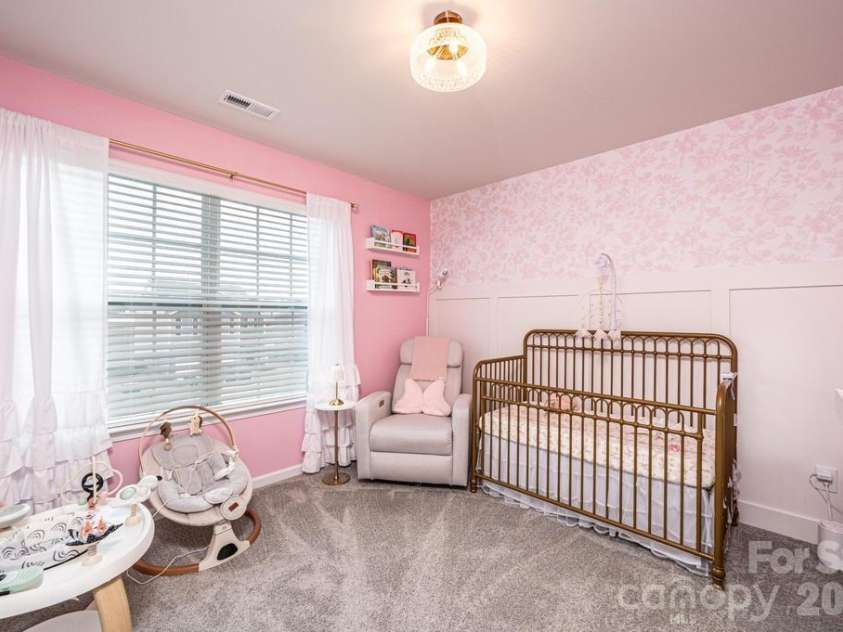 1808 Bright Hope Lane, Dallas, NC 28034.  MLS# CAR4356770, YatesRealty ID 20794. 