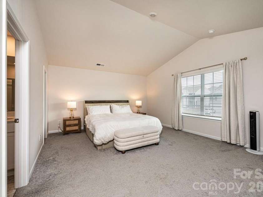 1808 Bright Hope Lane, Dallas, NC 28034.  MLS# CAR4356770, YatesRealty ID 20794. 